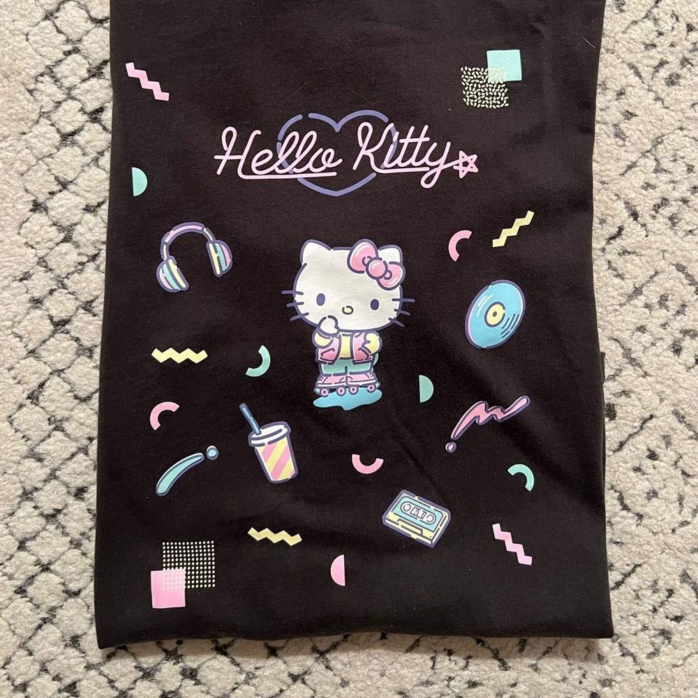Hello Kitty Retro Graphic Tee - Picture 6 of 7